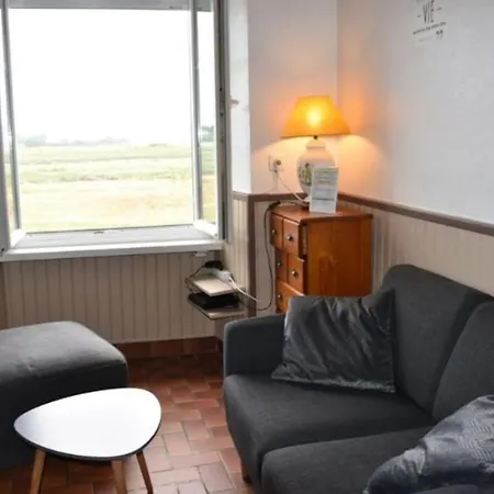 Maison En Bord De Rance Holiday home *